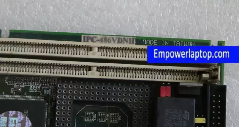 EVOC IPC-486VDNH 486 průmyslová základní deska poloviční velikosti