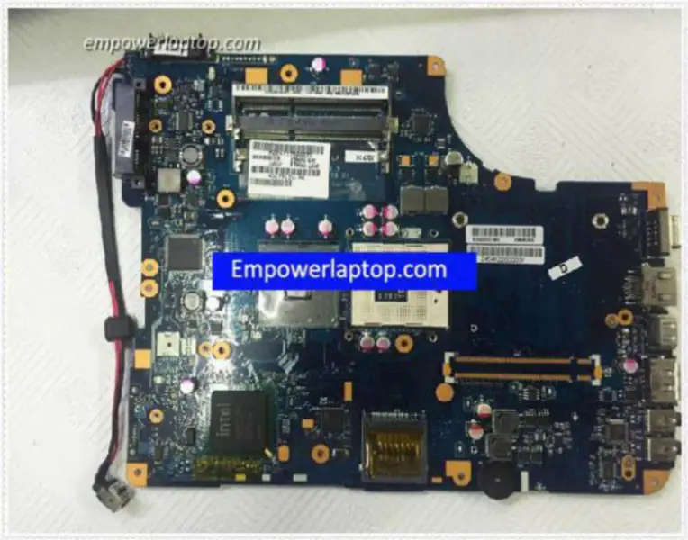 Toshiba K000092140 L500 L555 Základní deska
