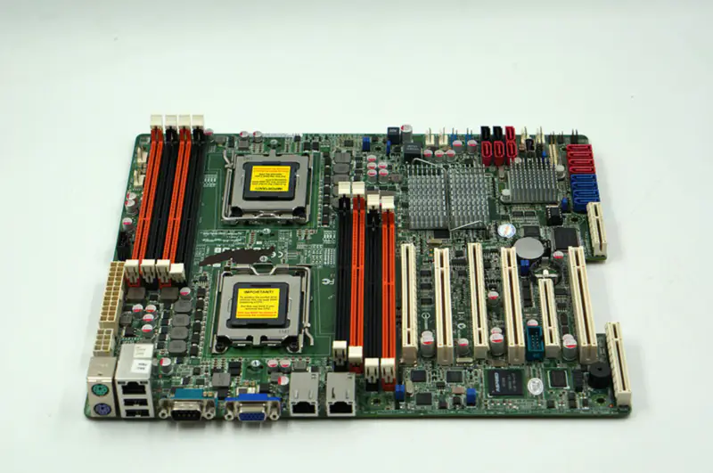 Základní deska Asus KCMA-D8