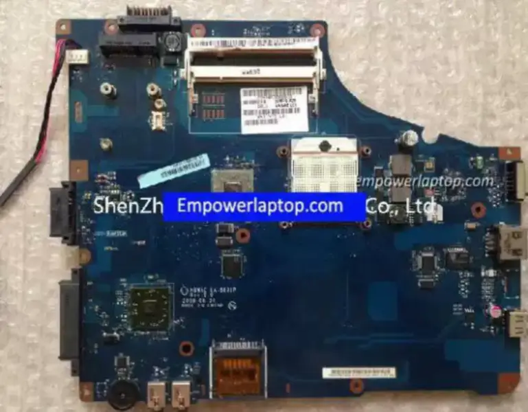 Toshiba SATELLITE L450 L450D LA-5831P K000085470 Základní deska