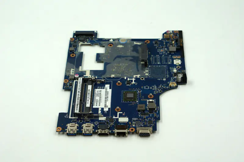 Základní deska Lenovo LA-8681P Rev 1.0 ideapad G485 G585 14" CMC70 CPU