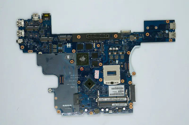 Základní deska Dell E6540 LA-9411P PGA 947 HD8790M 2G