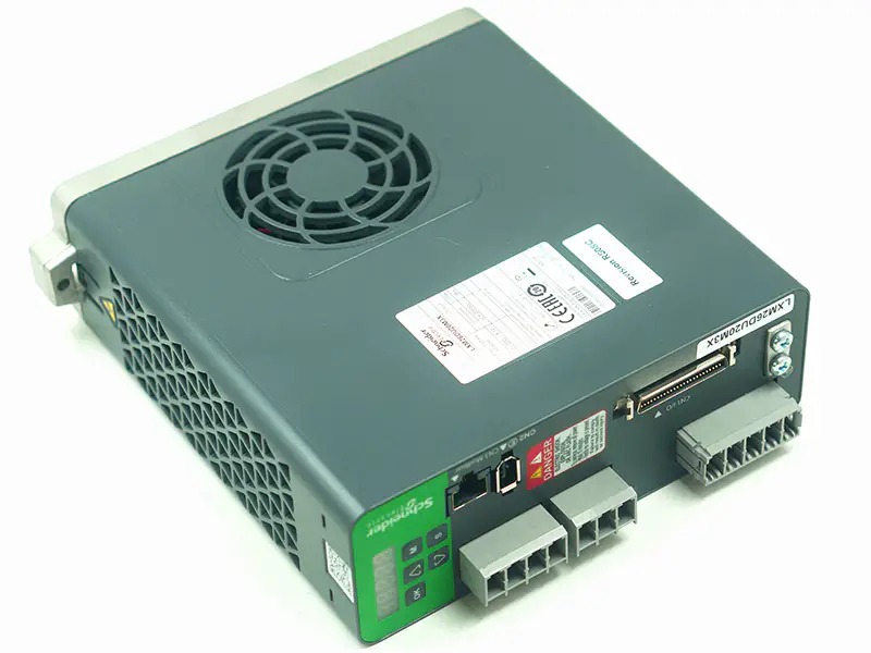 Servopohon Schneider LXM26DU20M3X