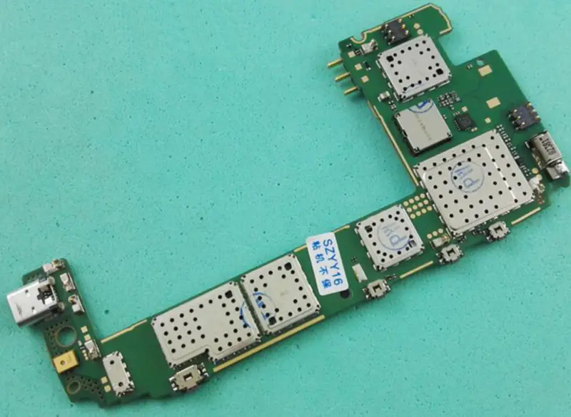 Odemčená základní deska Nokia Lumia 520