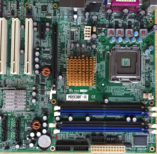 Průmyslová základní deska MB930F-R