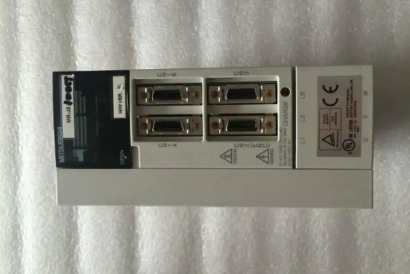 Servopohon Mitsubishi MR-J2-100CT MRJ2100CT