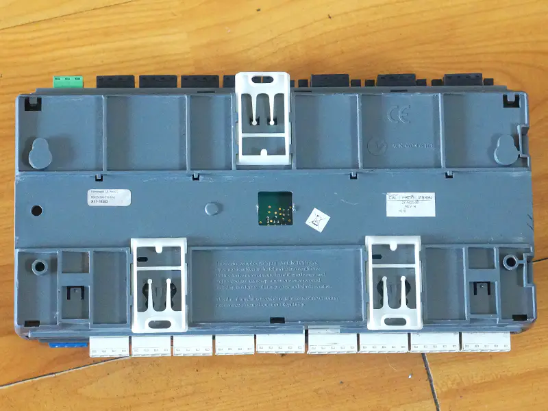 Johnson Controls MS-NCE2510-0 RY1 1034 Rev H S/W Ver 5.0