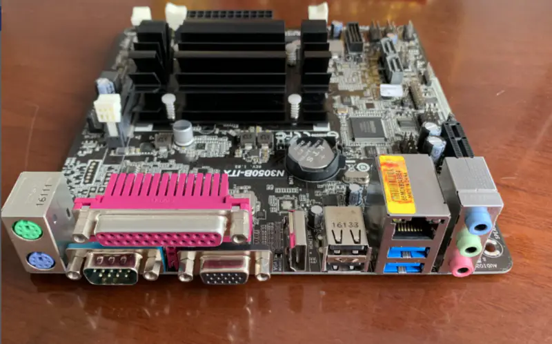 Základní deska Asrock N3050B-ITX
