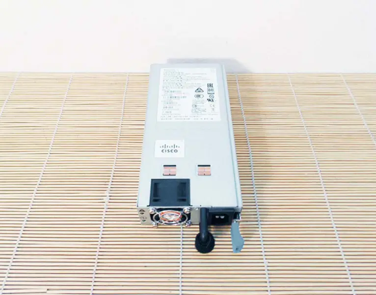 341-0625-01/ N9k-pac-1200w-b / 1200w AC zdroj / Vgc
