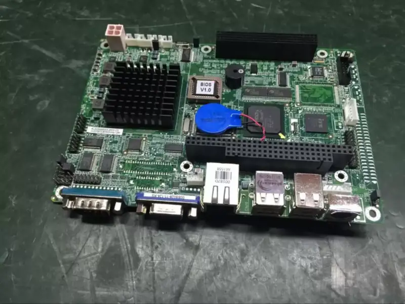 Průmyslová základní deska NANO-LX-800R12 LX800