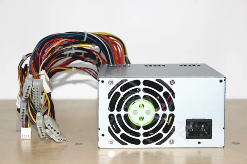 IEI ACE-A160A-R11 600W AC-DC PS/2 ACE-A225A-R11 250W 80PLUS napájecí zdroj