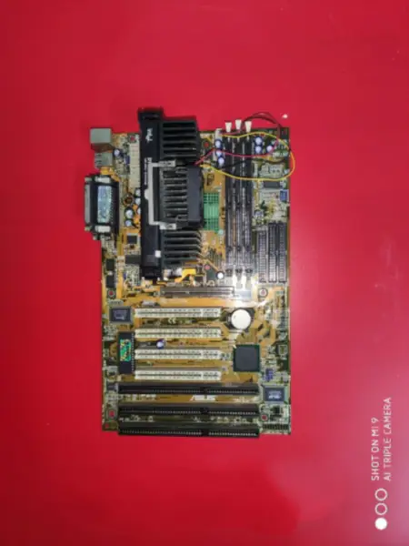 Základní deska Asus P2B