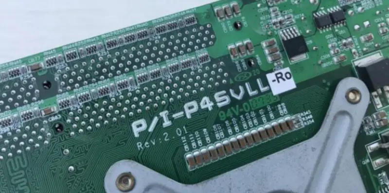 Průmyslová základní deska P/I-P4SVLL-RO