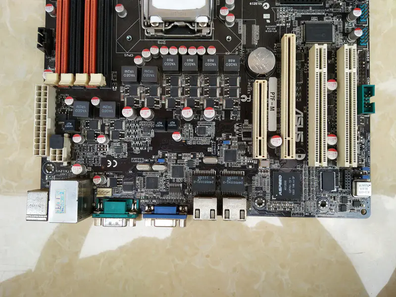 Základní deska ASUS P7F-M LGA1156 DDR3 16GB