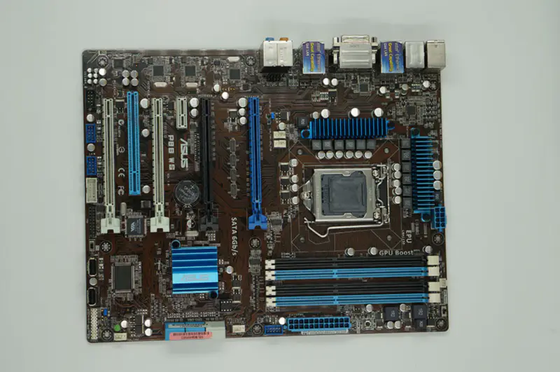 Základní deska Asus P8B WS