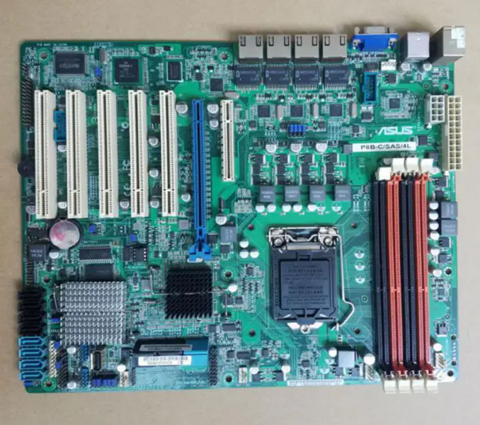 Serverová základní deska Asus P8B-C/SAS/4L