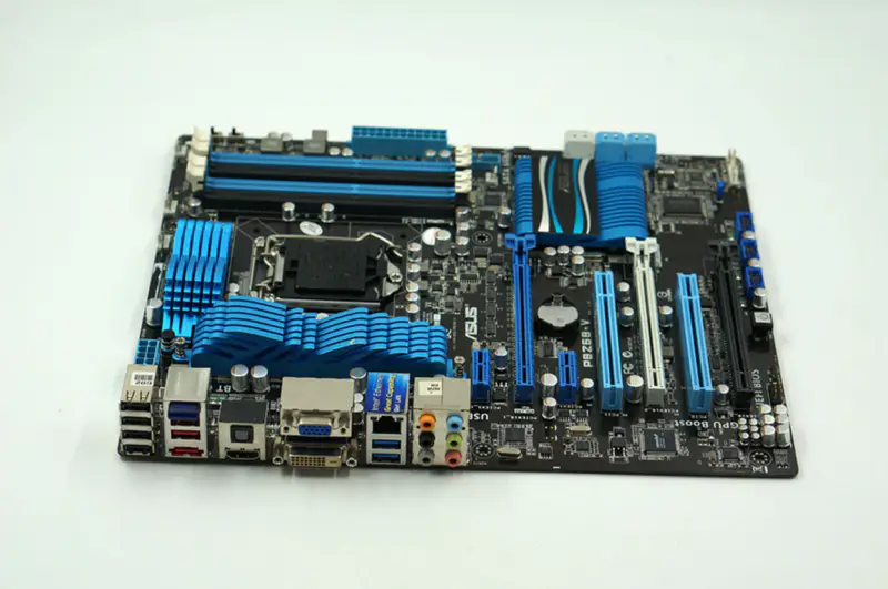 Základní deska Asus P8Z68-V