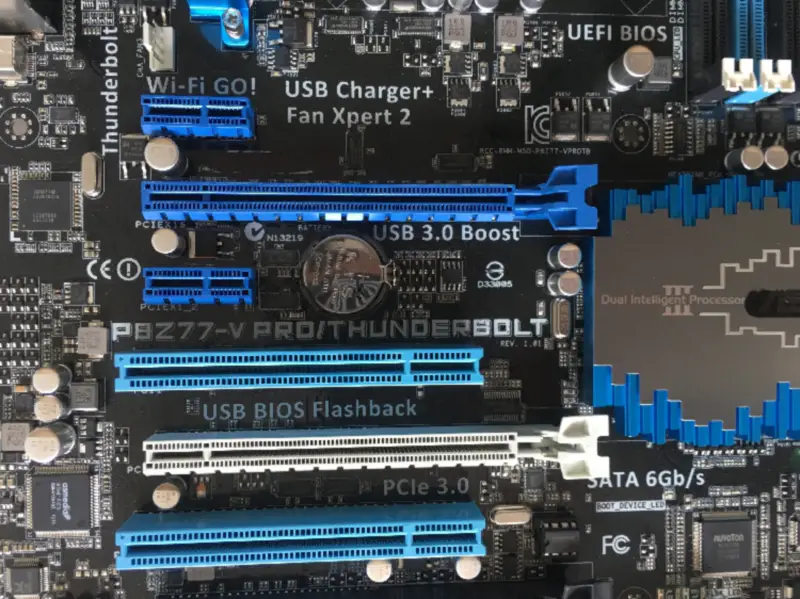 ASUS P8Z77-V PRO/Thunderbolt Základní deska pro stolní počítače Z77 Socket LGA 1155 i3 i5 i7 DDR3 32G ATX