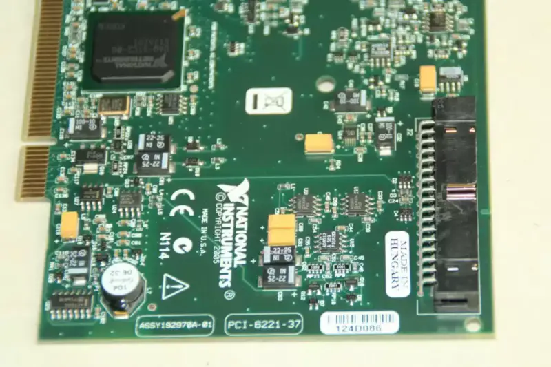 Multifunkční karta pro sběr dat NI PCI-6221 37pin