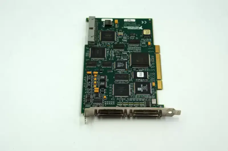 NI PCI-7344 4-osý PCI krokový/servo regulátor