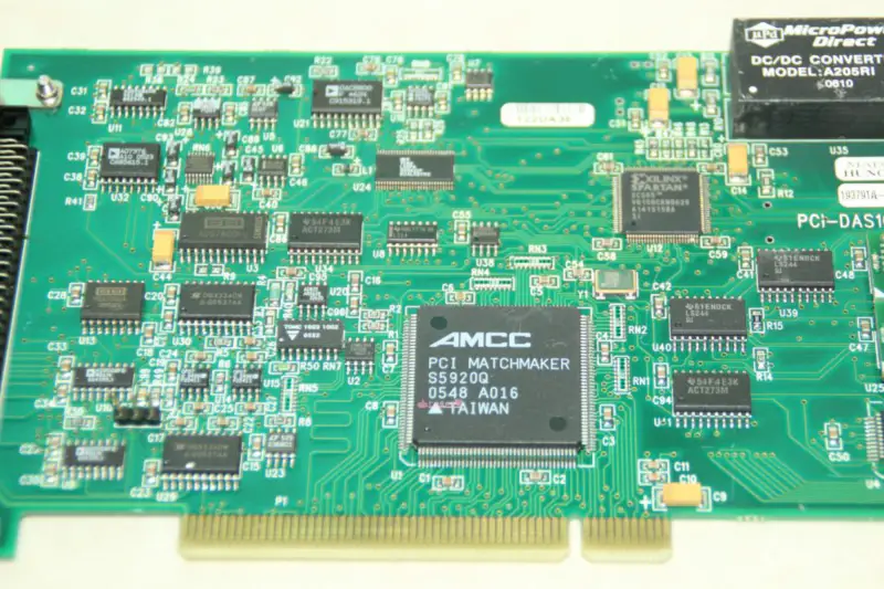 Multifunkční analogová vstupní karta PCI-DAS1000