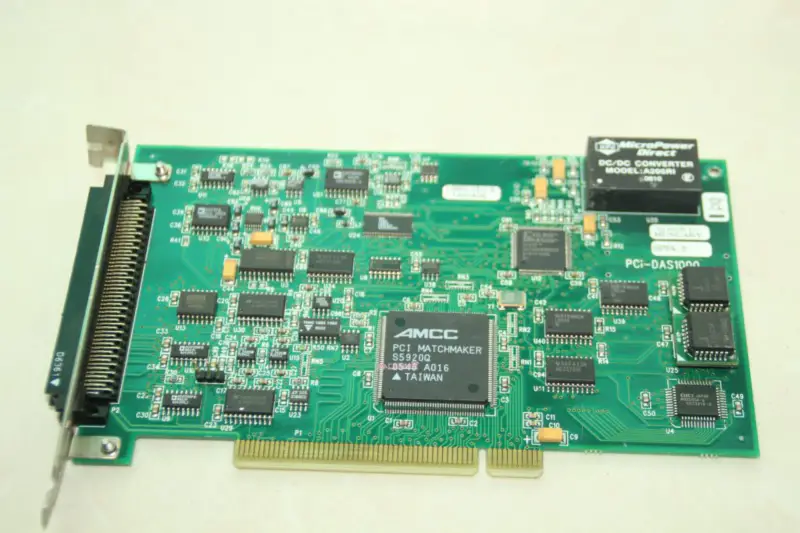 Multifunkční analogová vstupní karta PCI-DAS1000
