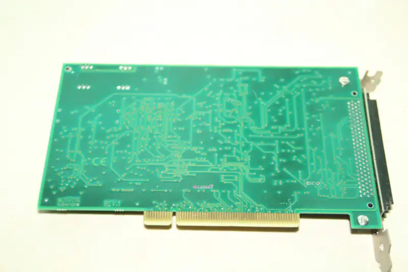 Multifunkční analogová vstupní karta PCI-DAS1000