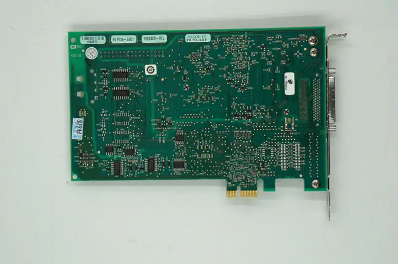 Karta DAQ NI PCIE-6251