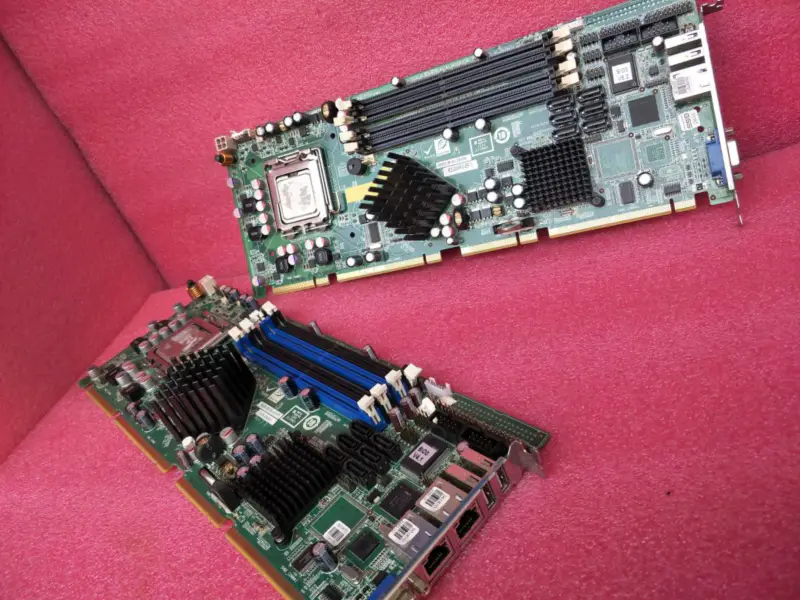 Průmyslová základní deska IEI PCIE-Q350-R13 Rev1.3