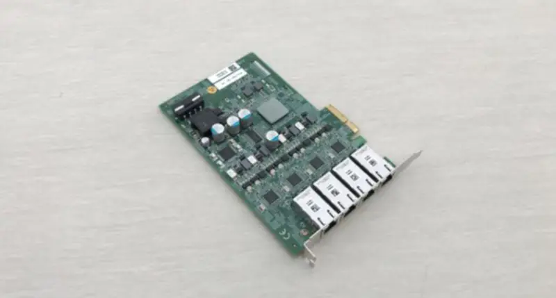 Čtyřportová gigabitová karta pro snímání videa Neousys PCIe-PoE4+