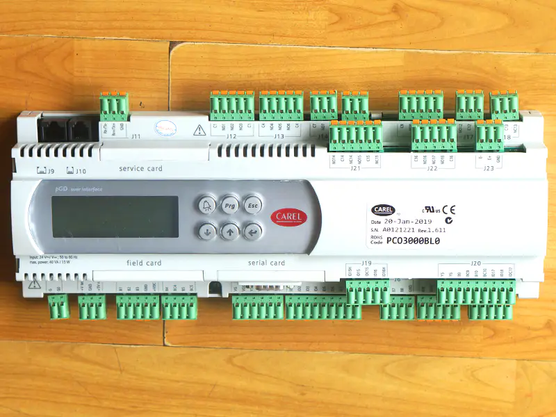 Řídicí jednotka PLC Carel PCO3000BL0