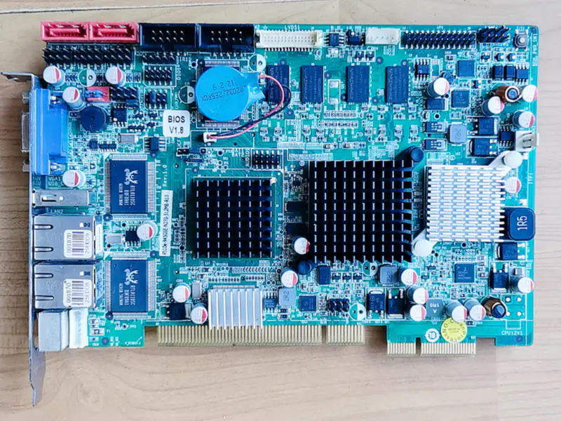 Základní deska IEI PICOE-945GSE-N270-512MB-R10