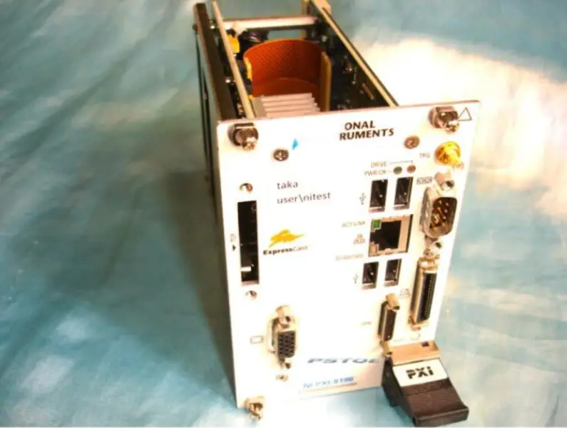 Karta DAQ NI PXI-8196