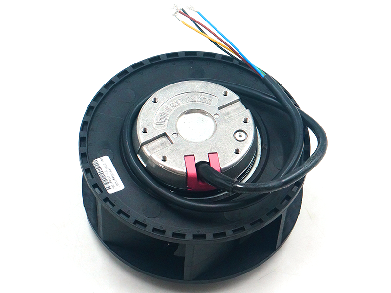 Ebmpapst R2E133-BH66-27 Ventilátor