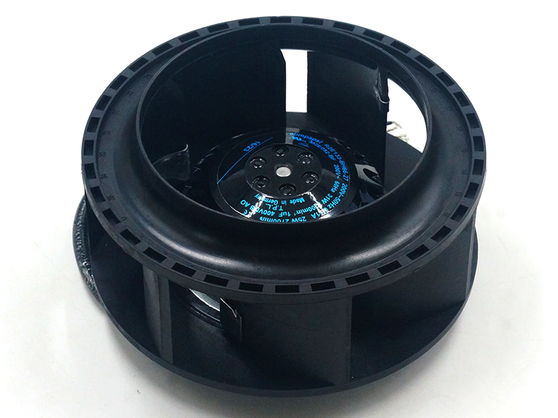 Ebmpapst R2E133-BH66-27 Ventilátor