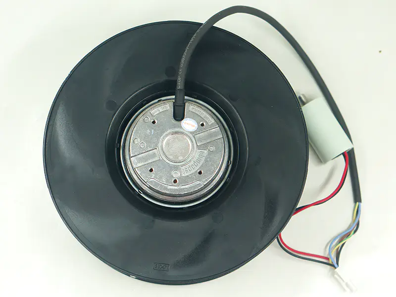 Ebmpapst R2E225-BD92-09 Ventilátor