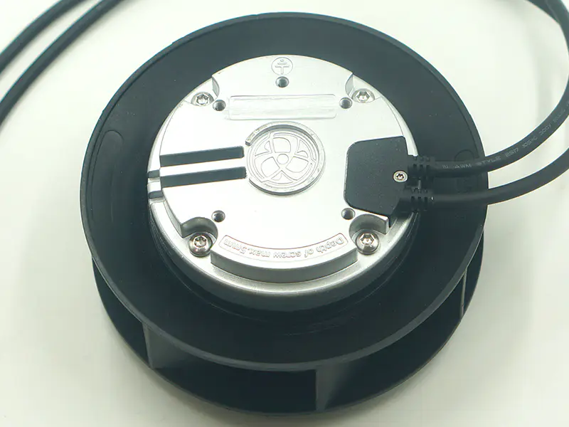 Ebmpapst R3G133-RA01-03 Ventilátor