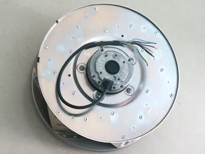 Ebmpapst R4E310-AP11-01 R4E310-AP11-01/F01 Ventilátor