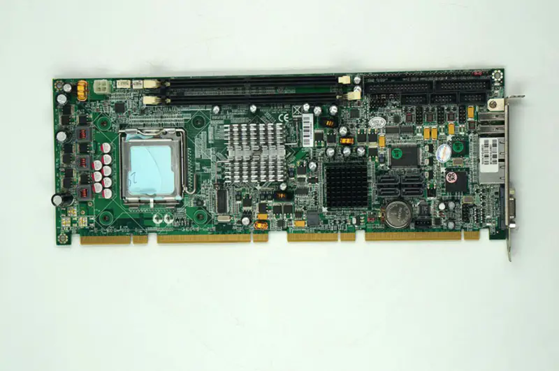 Portwell ROBO-8913VG2AR-VA BIOS:R1.00 B9305373AB18913821 průmyslová základní deska