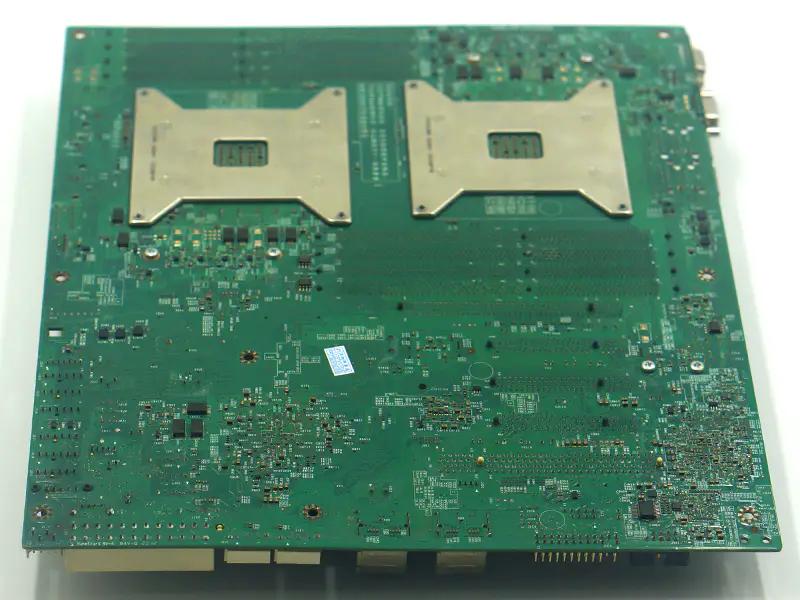 Základní deska Intel S2400SC