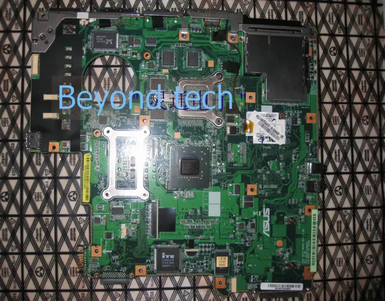 Základní deska Asus S96J