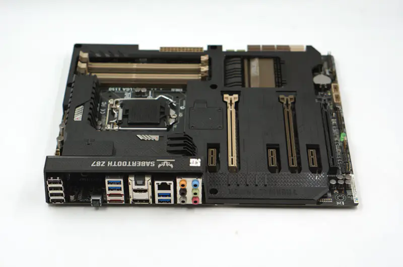 Základní deska Asus SABERTOOTH Z87 LGA1150 DDR3 64GB