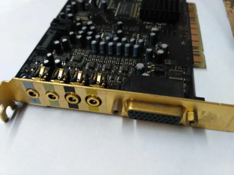 Zvuková karta Creative SB0460