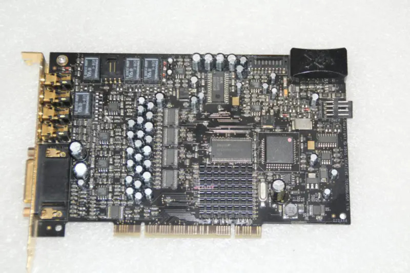 Zvuková karta Creative SB0550