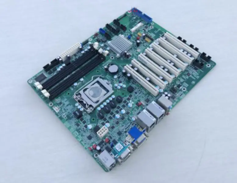 SB601-C SB601 průmyslová základní deska se 7 PCI