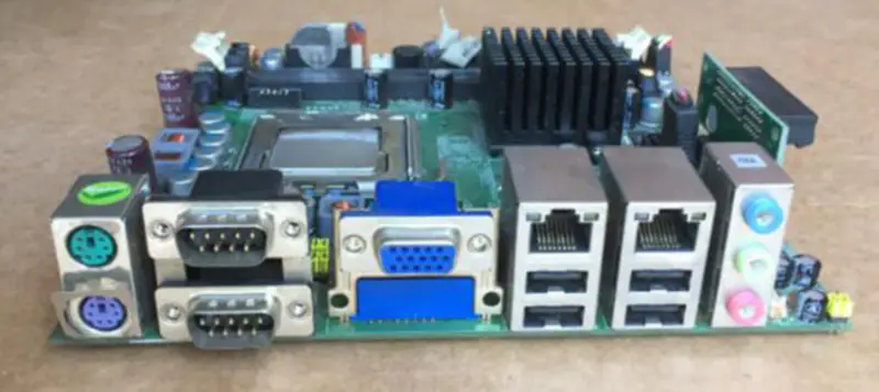 AXIOMTEK SBC86834 REV A1-RC průmyslová základní deska Duální síťový port 945GC chipset