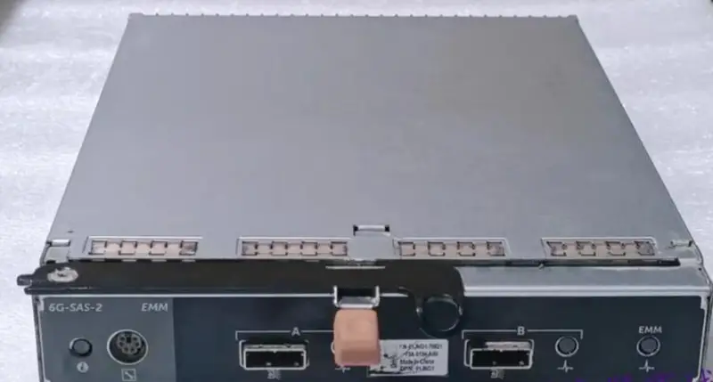 Řadič SAS DELL SCV2000 01JND1