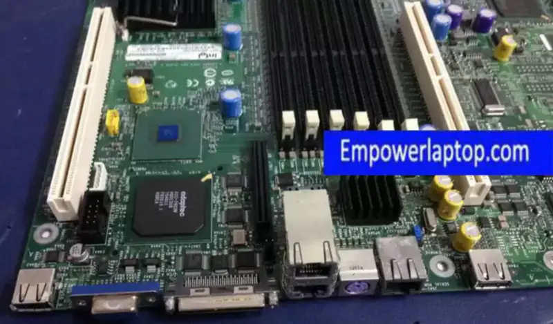 Duální karta Intel SE7501WV2 320MSCSI s RAID Sever základní deska