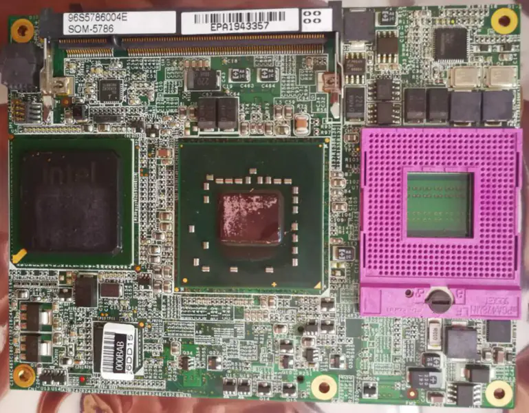Základní deska pro průmyslová zařízení Advantech SOM-5786 REV B1