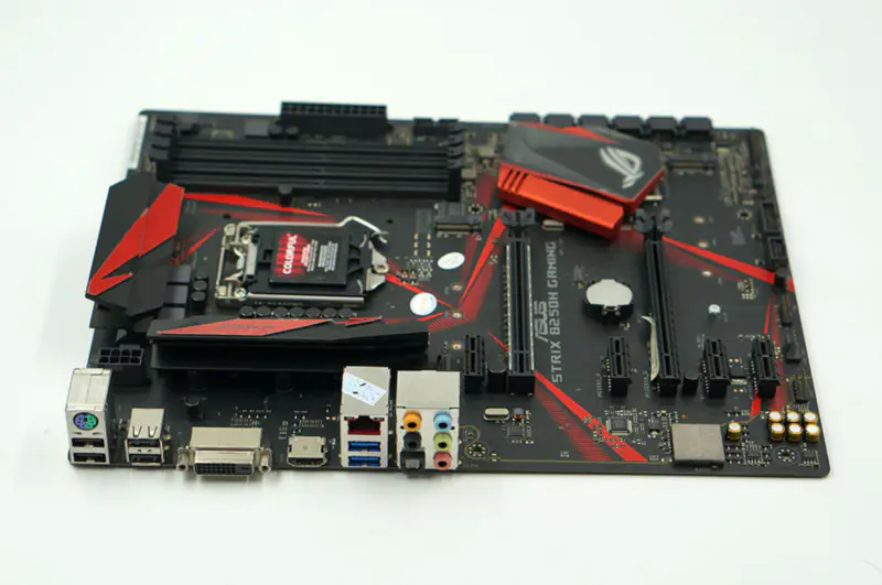 Základní deska Asus STRIX B250H GAMING